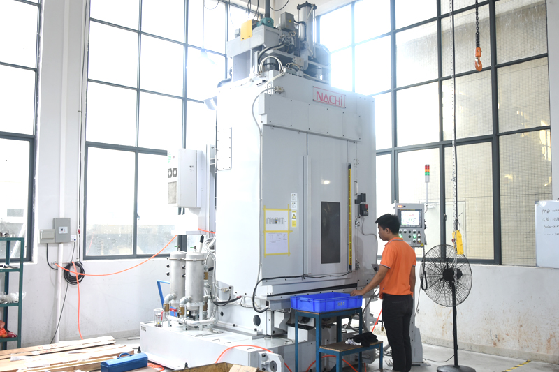 德國進(jìn)口加工設(shè)備